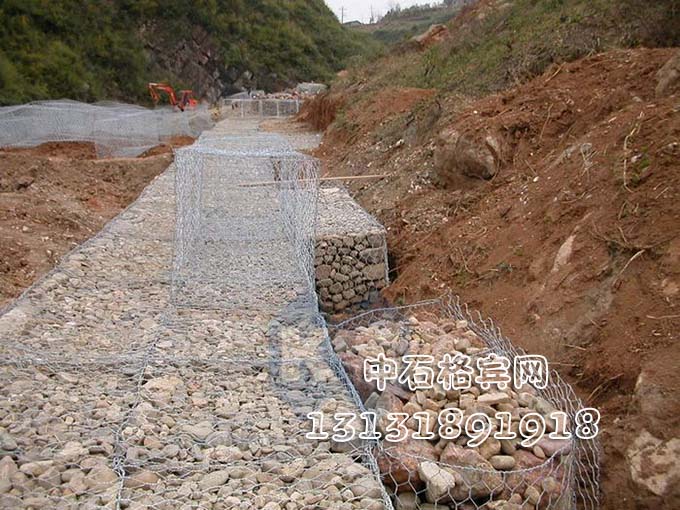 護岸格賓網(wǎng)箱13131891918 護岸格賓網(wǎng)箱13131891918